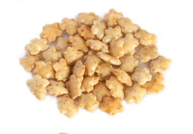 पौष्टिक पफिंग चावल क्रैकर मिक्स खाद्य स्नैक्स स्वास्थ्य प्रमाण पत्र के साथ कम वसा