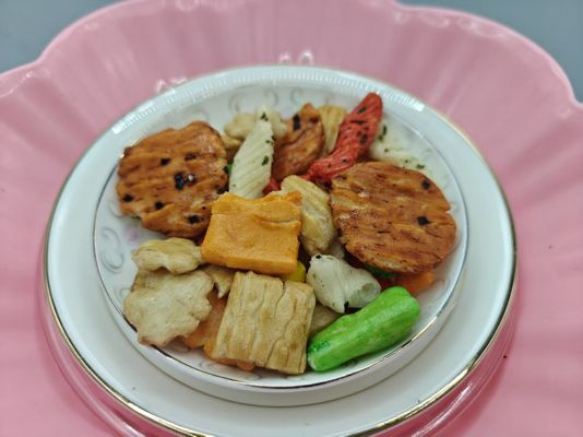 मूल अनुकूलित स्वाद मिश्रित चावल क्रैकर्स विविधता पैक तेल सामग्री के साथ थोक पैकेजिंग