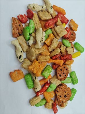 मूल अनुकूलित स्वाद मिश्रित चावल क्रैकर्स विविधता पैक तेल सामग्री के साथ थोक पैकेजिंग