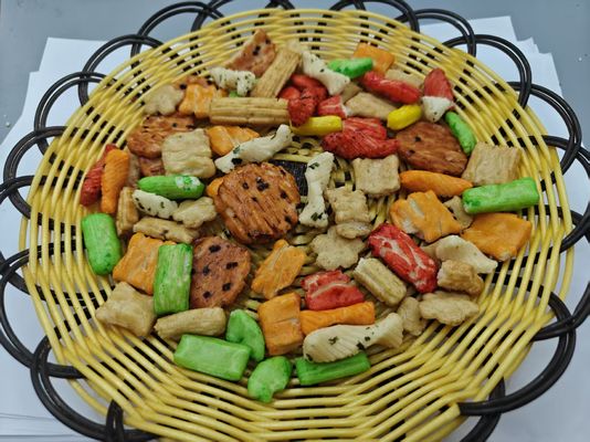 मूल अनुकूलित स्वाद मिश्रित चावल क्रैकर्स विविधता पैक तेल सामग्री के साथ थोक पैकेजिंग