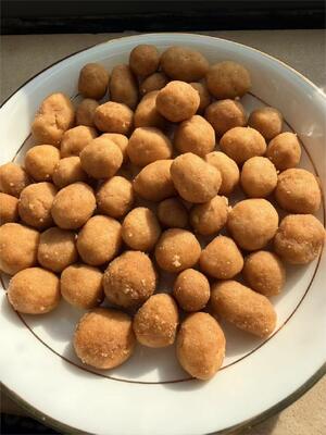 भुने हुए बेक्ड नमकीन लेपित मूंगफली स्नैक्स थोक थोक पैकेजिंग सोया बीन मूंगफली क्रैकर