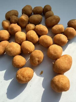 भुने हुए बेक्ड नमकीन लेपित मूंगफली स्नैक्स थोक थोक पैकेजिंग सोया बीन मूंगफली क्रैकर