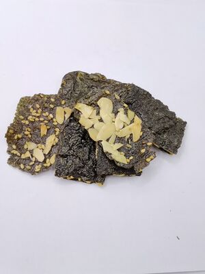 बहु-स्तरित समुद्री शैवाल सैंडविच चिप्स - कुरकुरा और स्वादिष्ट सोयाबीन स्नैक्स तैयार खाने के लिए